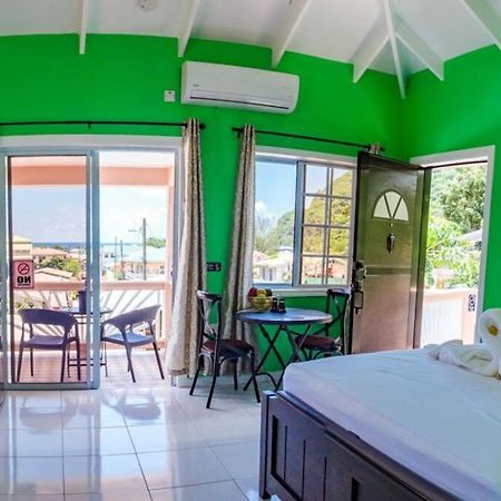 Maggie'S Inn Soufriere Bagian luar foto